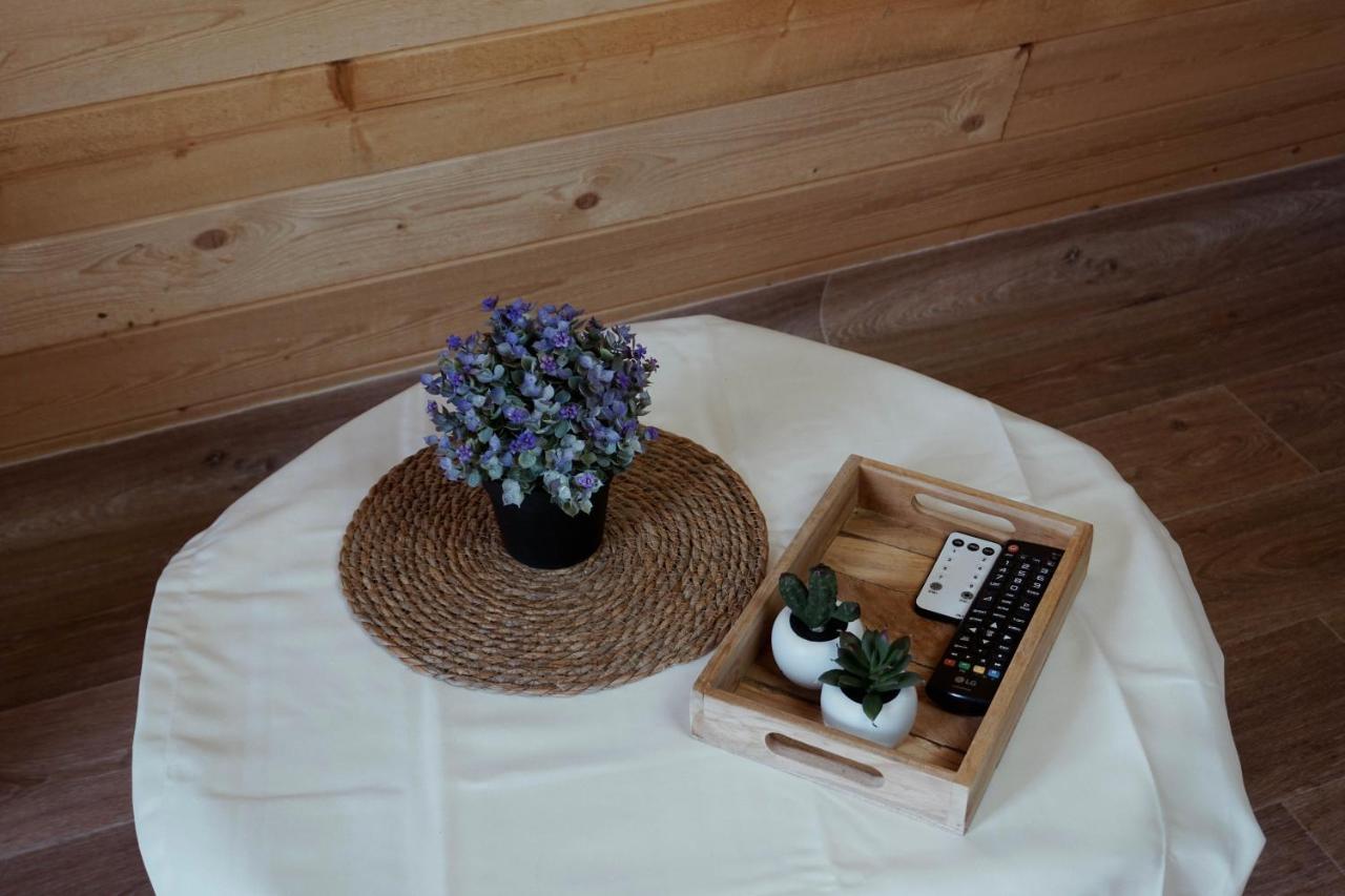 Le Chalet Tipi Avec Jacuzzi Et Jardin Τρουά Εξωτερικό φωτογραφία